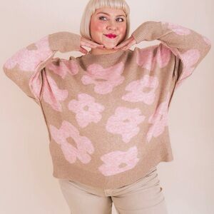 Davi & Dani keep it rosy oversized flower sweater | Size 1XL | tan, pink